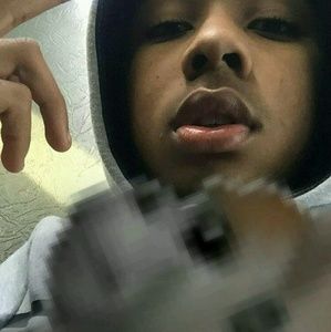 Meet your Posher, Devin